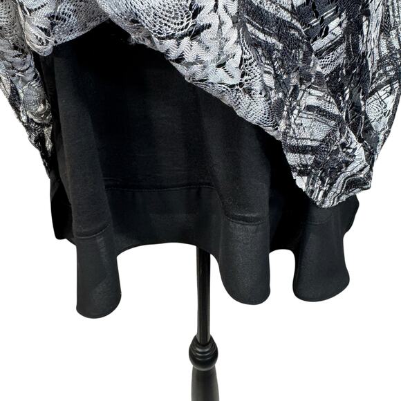 Alfred Dunner X-Large Top Abstract Stretch Crochet Lace Overlay Lined Side Slits - Picture 3 of 8